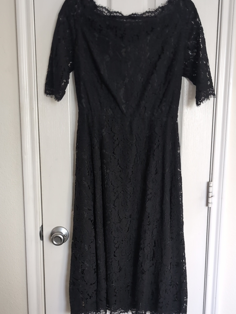 Black Lace Mid-Length Dress - Classic Elegant Style